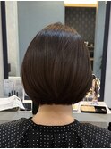 手櫛で収まるショートボブ×ダークブラウン/ハッシュボブ