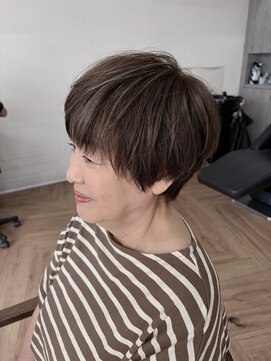 カナエ(CaNaE) ショート×ナチュラルグレージュハイライト