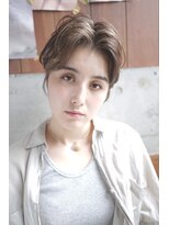 ファム(FAM)&nbsp;センターパート　ショートボブ　 model:shay
