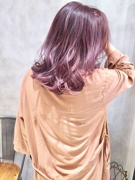 リルア 博多(LIRUA) 外国人風ピンクラベンダーグラデ