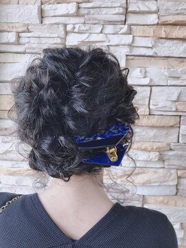 ヘア ミーツ ドレス プレローマ(HAIR meets dress pleroma) もこもこ☆アレンジ