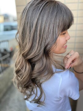 ジュジュル 稲毛本店(jujur) 透明感カラー/ロング/カーキグレージュ/大人かわいい【稲毛】