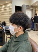 爽やかツーブロック刈り上げ束感アップバング