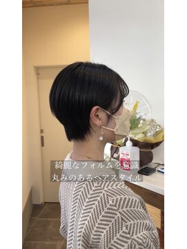 エス(esu) 丸みショートスタイル