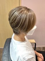 グラッシー センター北店(GLASSI)&nbsp;【脱白髪染めハイライト】透明感抜群◎ミルクティグレージュ