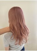 ピンクベージュ