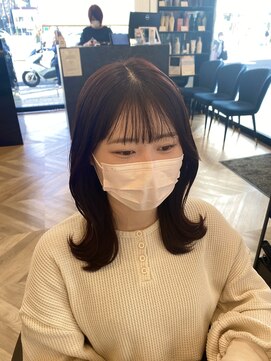 フィッティ 横須賀中央店(fiti) 韓国風くびれミディアム 【顔まわりカット レイヤーカット 】