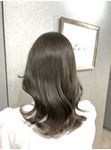 ピスタチオグレージュカラー