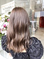 ラフランクリー(la frankly) 20代30代/くせ毛カバー/透明感ショート/ツヤ髪