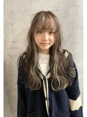 20代暗めカラーデザインカラーロングオリーブグレージュベージュ