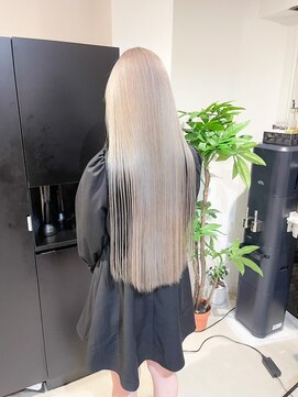 ロイス 渋谷(ROIS) ボブルフ/ネビージュ/小顔/ワンレン/スモーキーアッシュ[渋谷駅]