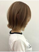 ハイトーンカラー外国人風ボブ切りっぱなし外ハネナチュラルボブ