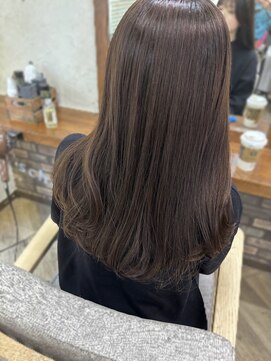 シュリット(schritt) ラベンダーベージュブリーチなしツヤツヤロングヘア渋谷mutsuki