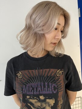 リノショアーズ 元町店(RINOSHORES) 20代30代大人可愛い艶感ミルクティーベージュケアブリーチ