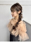 前に垂らす　サイド編み込み編み下ろし