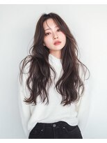 ハーツオオサカ(HE:ARTS OSAKA)&nbsp;暗髪ロング×センターパート韓国パーマ【梅田 韓国ヘア】