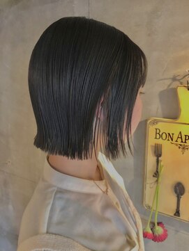 オテテ(OTETE) 切りっぱなしボブ