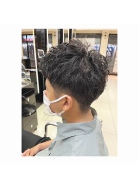 チップタップ 府中店(tip top) メンズパーマスタイル