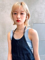 エイミー(Aimee)&nbsp;Aimee 町田　ホワイトブランド×切りっぱなしボブ