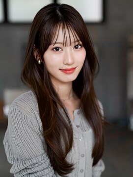 エインアンリー 明治神宮前(AIN.ANLY.) ☆フェミニンロング大人かわいいぱっつん前髪レイヤーカット小顔