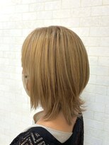 ルミエールイリゼ 城陽店(Lumiere Irisee) Wカラーでベージュカラー