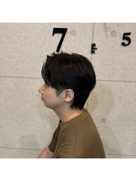 刈り上げないショート×フェザー