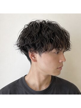 アンリエラ(Unliera) メンズゆるめツイスパ×刈り上げマッシュ