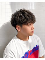 ゼロスバーバー(0's BARBER SHOP)&nbsp;束感プードルパーマくるくる人気流行メンズマッシュ