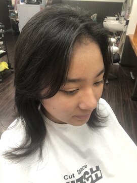 カットスペースウィッチ(Cut Space WITCH) うる艶ストレート