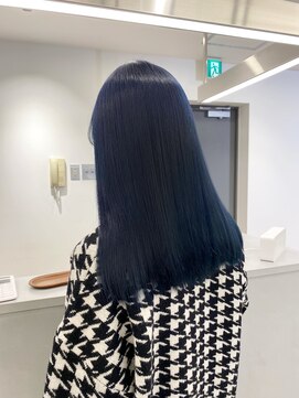 ルーブ トウキョウ(Loob. TOKYO) 韓国風透明感ブルーブラック【ケアブリーチ、イルミナカラー】