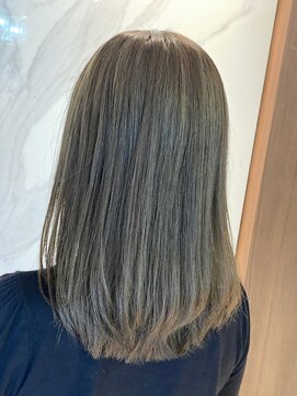 グランデ(grande) ハイトーン/グレージュカラー/外国人風