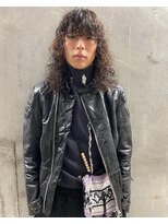 ロイジー(roijir) ジェンダーレスヘア×ロングヘア×スパイラルパーマ