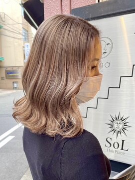 ロナバイソル(lona by SoL) くびれカット/ライトブラウン