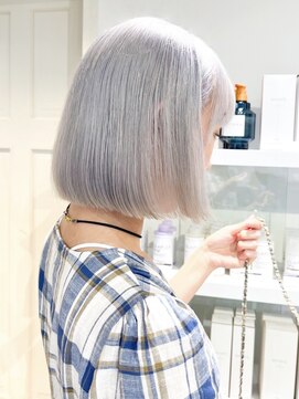 ベレーザ 渋谷(BELEZA) 9117ニュアンスカラーシルバーアッシュハイトーンカラー韓国ヘア