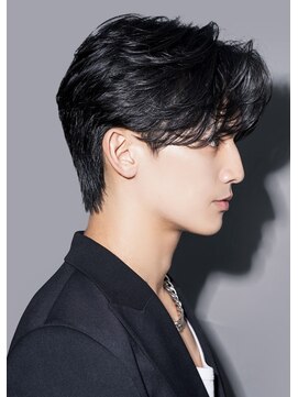 オーシャントーキョー ウエスト 心斎橋(OCEAN TOKYO WEST) 韓国マッシュカルマパーマコンマバングセンターパート黒髪ウルフ