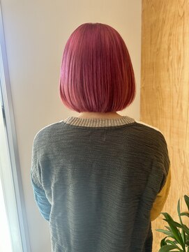 リノア 鵠沼海岸(LINOA) デザインカラー/レイヤーカット/ウェットヘア/オリーブベージュ