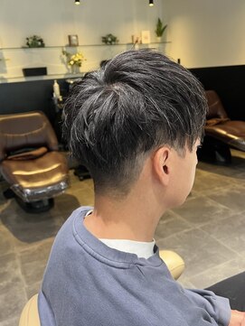 メイン(MAIN) ツーブロ刈り上げ