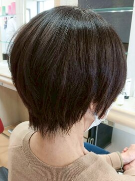 ヘアークリアー 春日部 ミセス 首元すっきり丸みショートスタイル 美シルエット