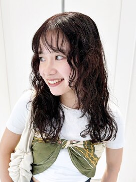 アイティー バイ アルバム 浦和店(IT by ALBUM) ロングおくれ毛顔周りレイヤー韓国ヘア_ba528452