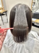 レガリタ(Regarita)&nbsp;【Regarita】クセを弱める！まとまる艶ボブ