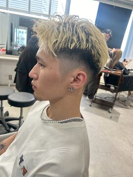 メンズサロン キング 心斎橋店(Men’s salon K!ng) ホワイトメッシュ/ツイスト/ツイスパ/パーマ/メンズ/眉毛/心斎橋