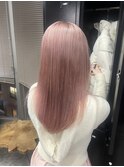 ピンクベージュ