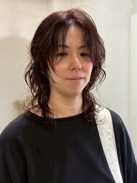 ロッカ(ROCCA) ウェットウルフミディ暗めカラー