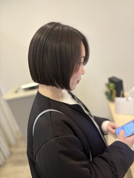 ロンド ヘアー(Rondo. Hair) 丸みボブ。厚みは残して。"実はストレートしてます"