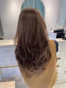 レイラバイアフロート 吉祥寺(Lila by afloat) レイヤーカット／顔まわりレイヤー／くびれミディアムレイヤー