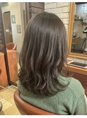 立体感と透明感のグレージュ【169スタイル】