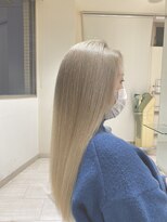 ヘアーアンドメイク ブロッサム 志木南口店(HAIR&MAKE Blossom) ナチュラルブロンドヘアー 志木南 奥井