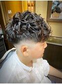前下がり スパイラル スキンフェード 大宮