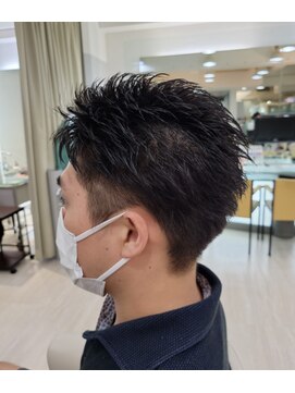 クオーター(QUARTER) 刈り上げアップバングオールバック