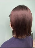 切りっぱなしボブ×ダークチェリーブラウン◎